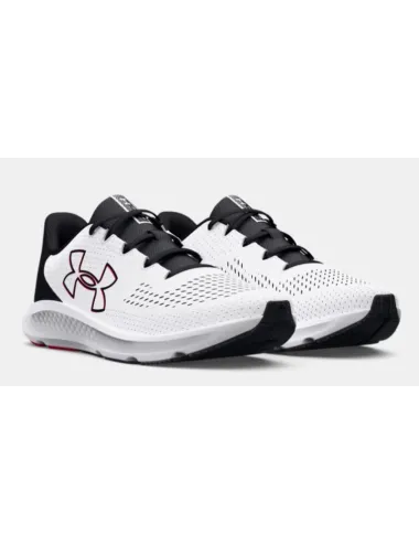 Running UA Charged Pursuit 3 blanche