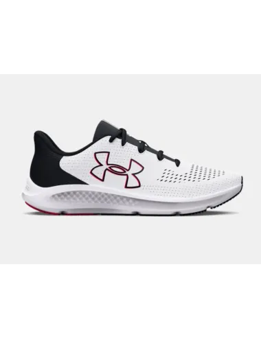 Running UA Charged Pursuit 3 blanche